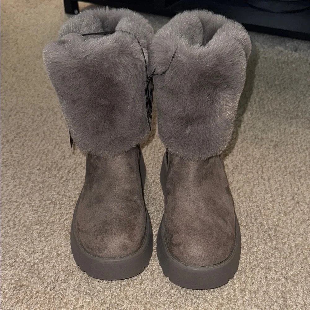 GBG  Boots - Picture 7 of 10